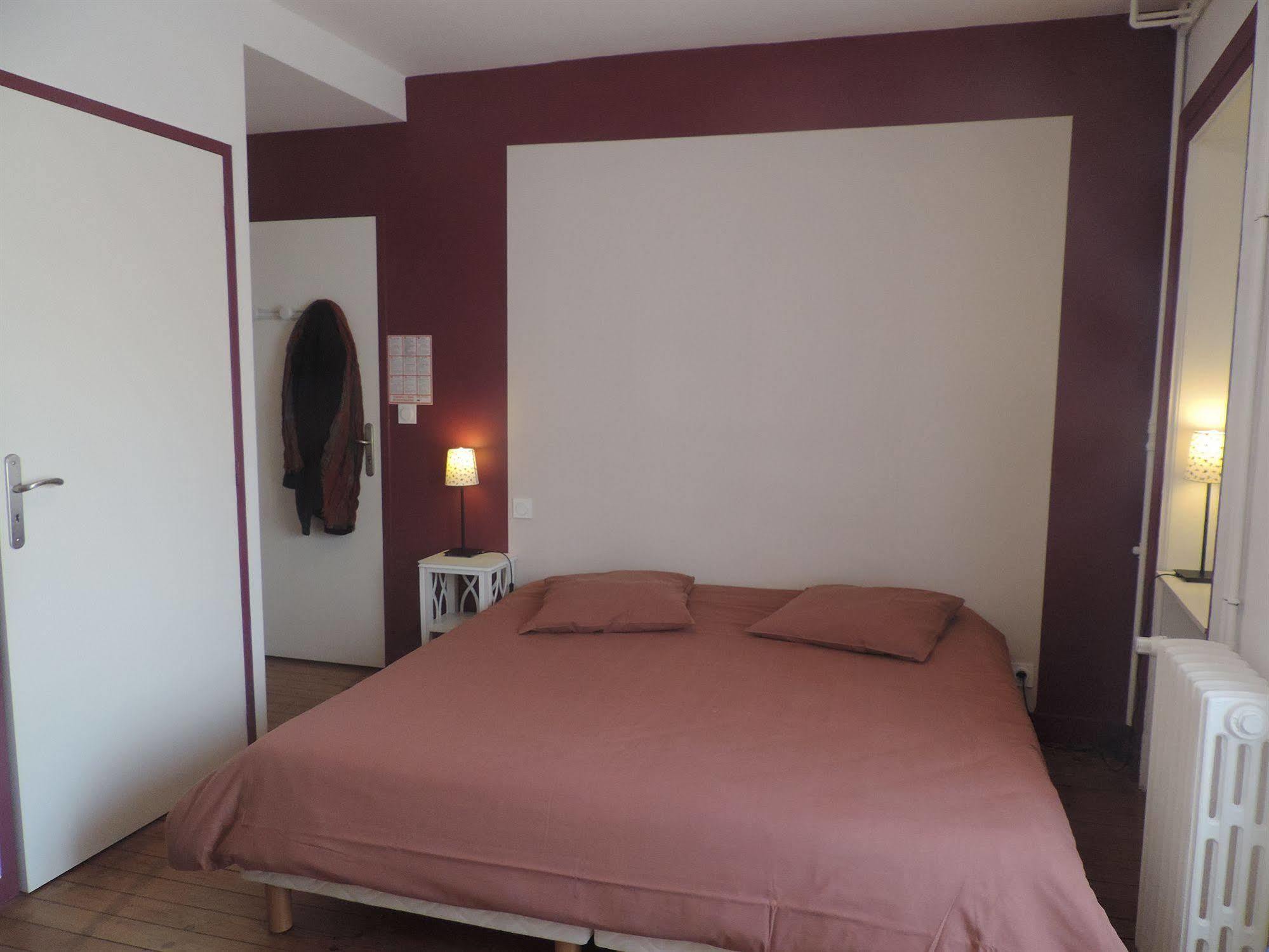 Select Hotel Льо Ман Екстериор снимка