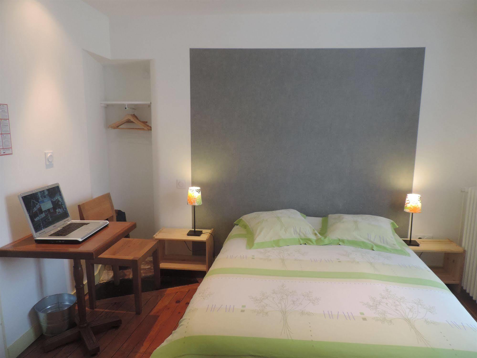 Select Hotel Льо Ман Екстериор снимка