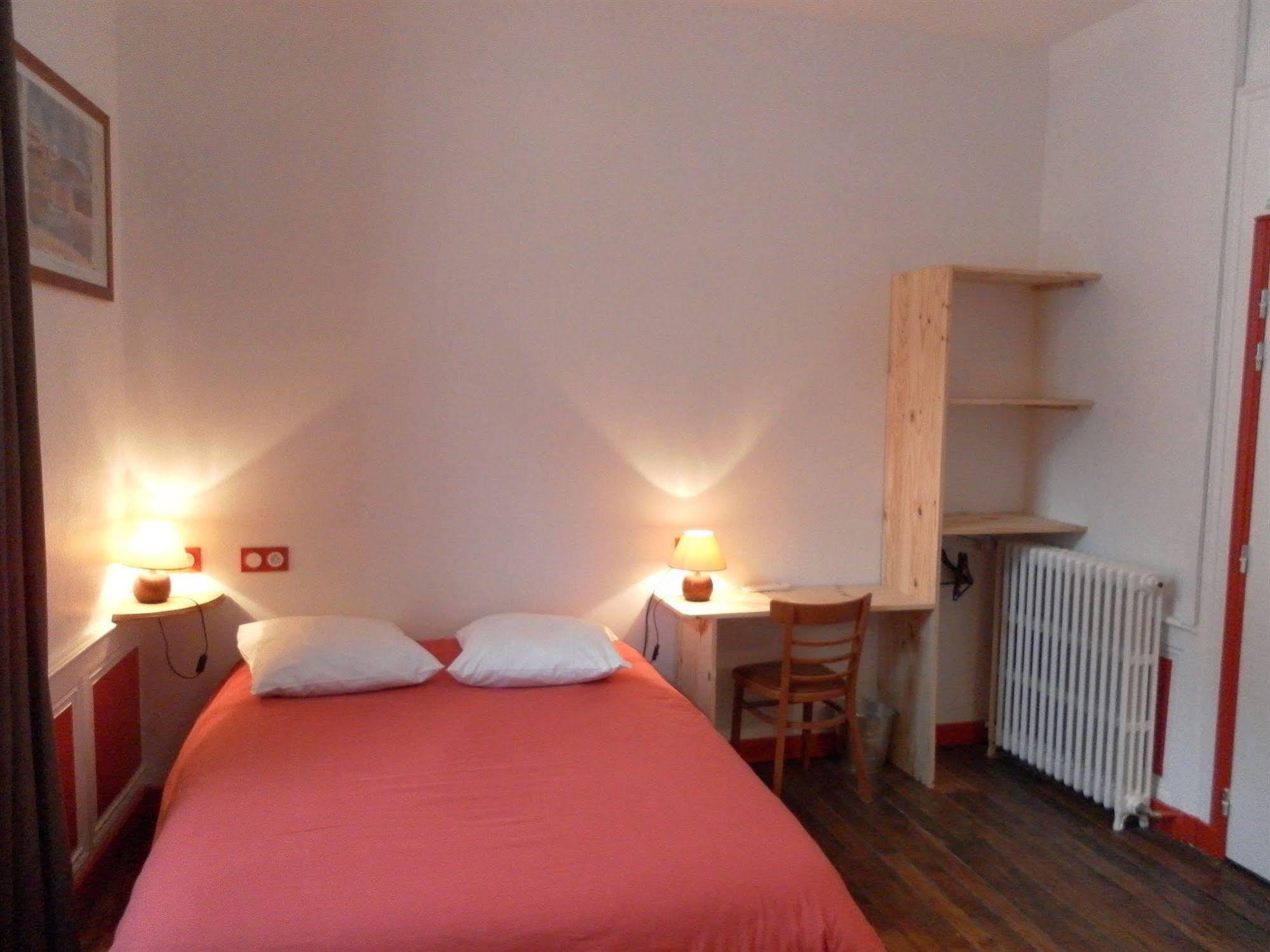 Select Hotel Льо Ман Екстериор снимка