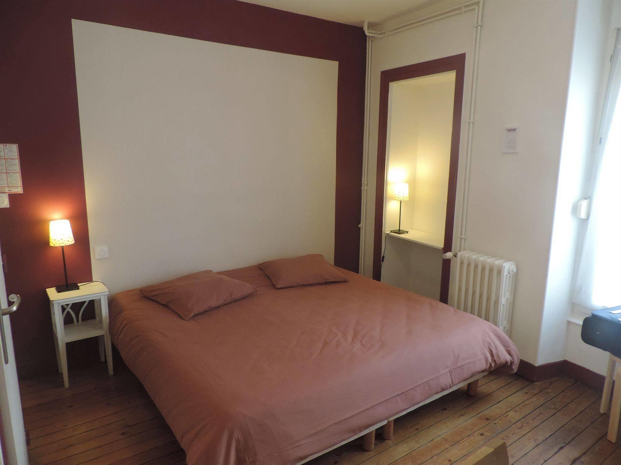 Select Hotel Льо Ман Екстериор снимка